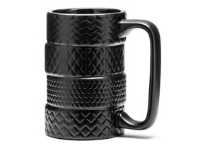 Reifenstapel Kaffeebecher