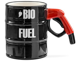 Tasse in Form eines Fasses mit Zapfpistole