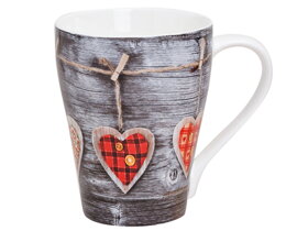 Kaffeetasse im Landhausstil mit Herzen